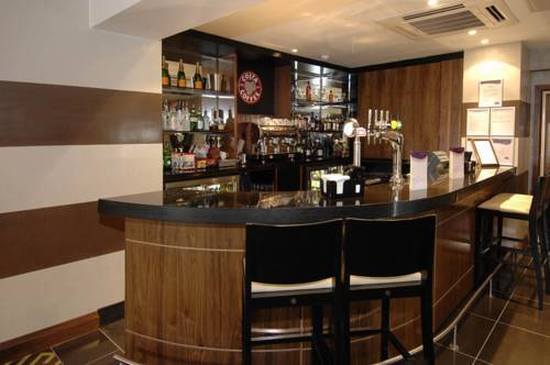 Premier Inn Bournemouth Central 레스토랑 사진
